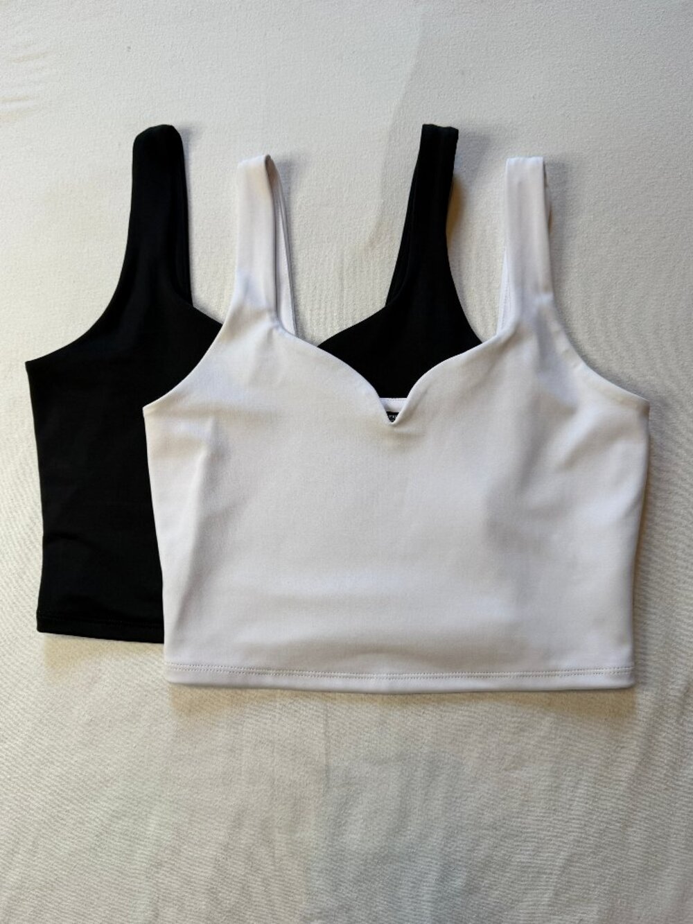 Body Contour High Compression Sweetheart Neckline Cropped Tanks Express Sz Small